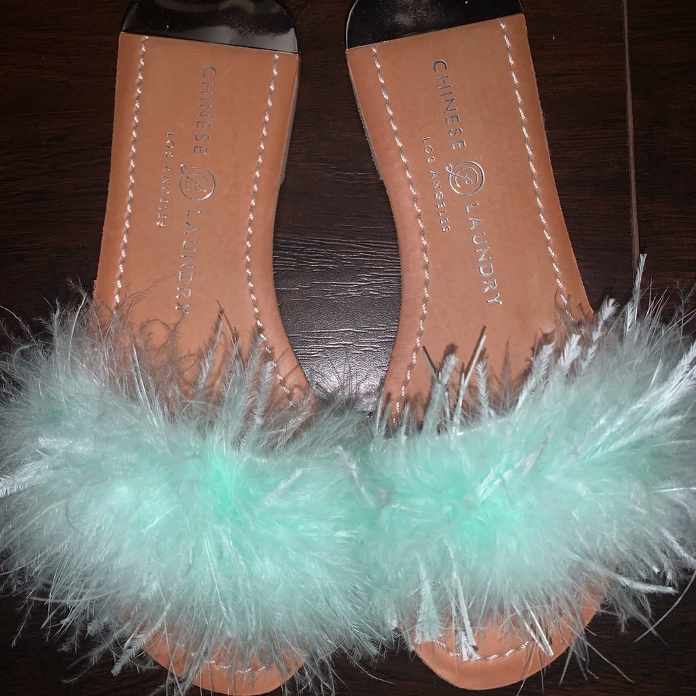 Chinese Laundry Mint Zoey sandals 5.5 hardly worn